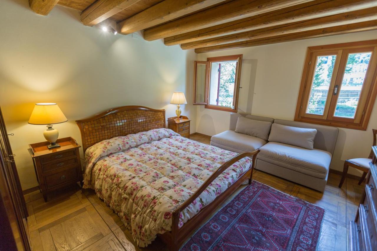 Solagna Casa Sul Fiume County House B&B 외부 사진