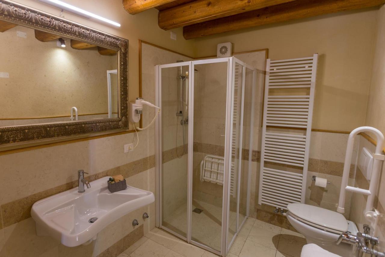 Solagna Casa Sul Fiume County House B&B 외부 사진